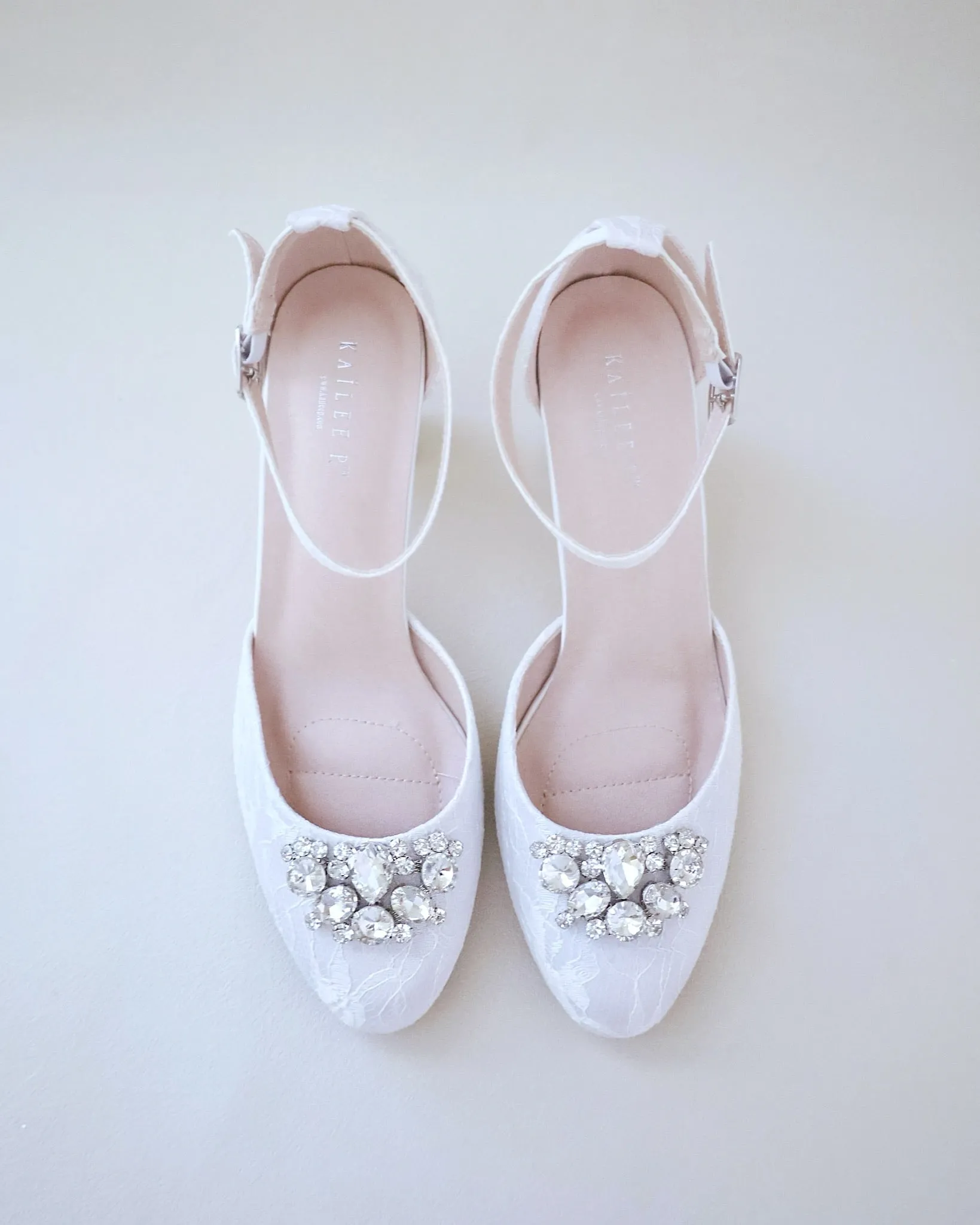 JOSKAA 2024 New Fashion High Heel Lace Block Heel with Dewdrop Brooch