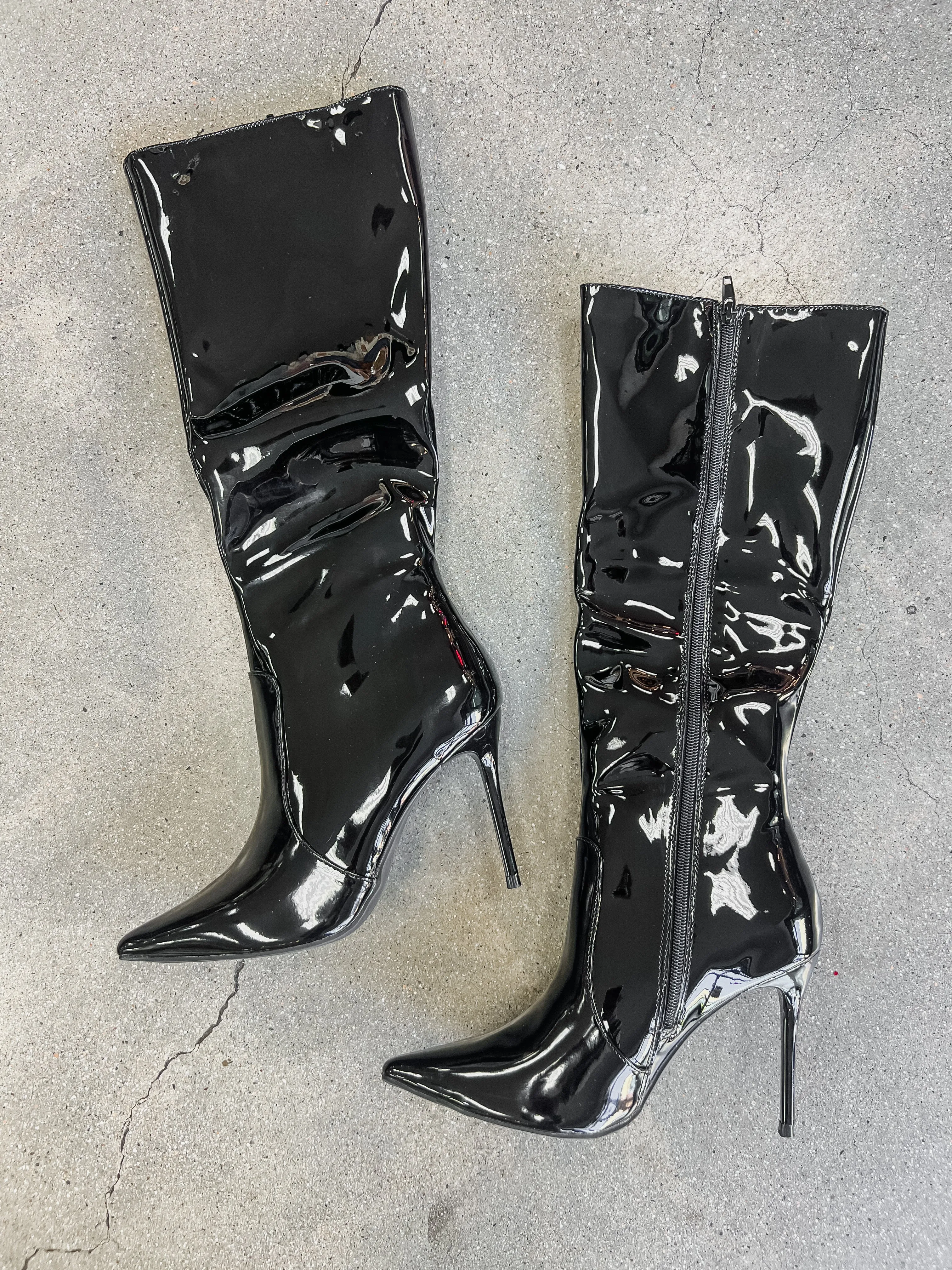 Leah Pointed Toe Patent Knee Heel