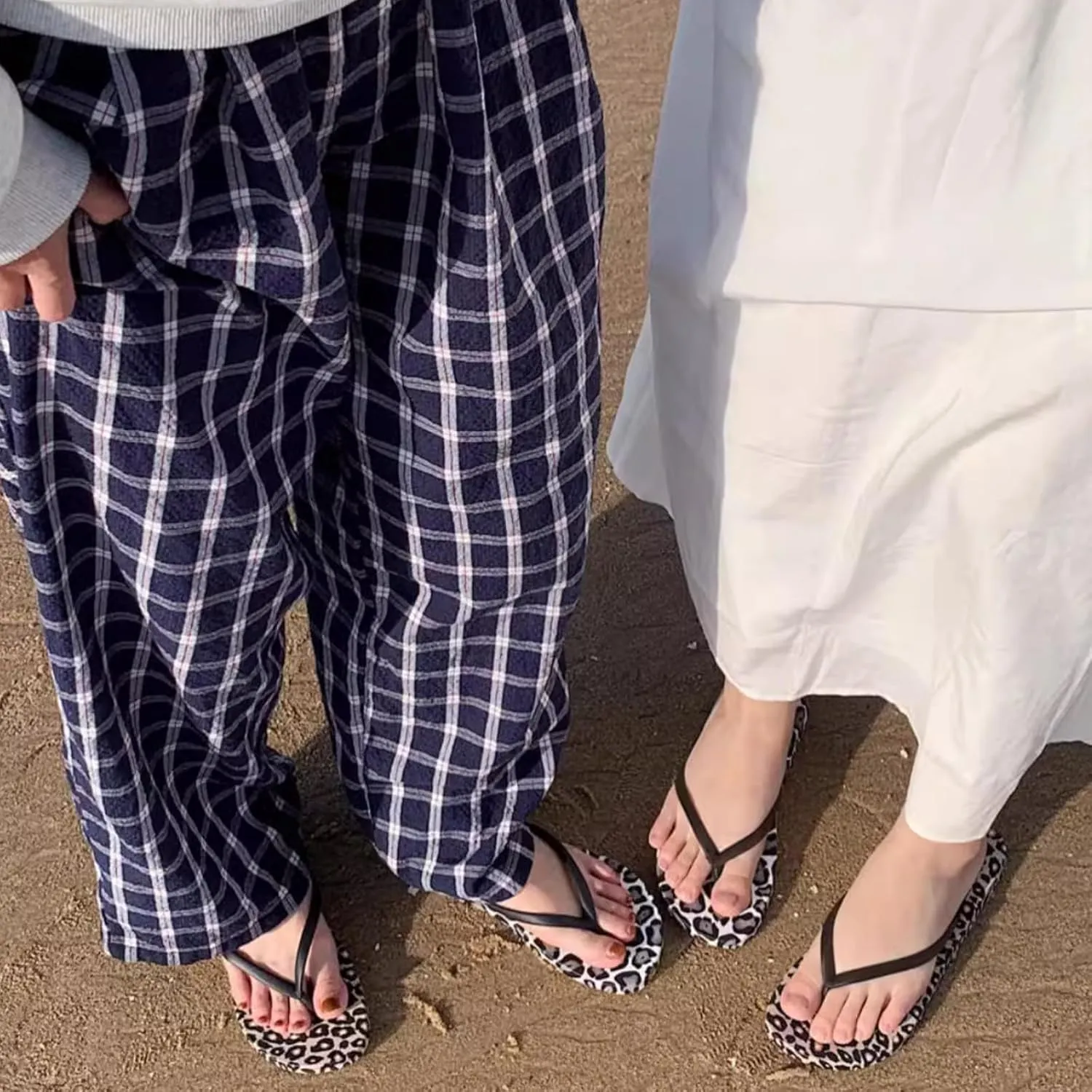 Leopard Print Flip Flops, Summer Beach Fashion Sandals for Women, Stylish Outdoor Thong Sandals