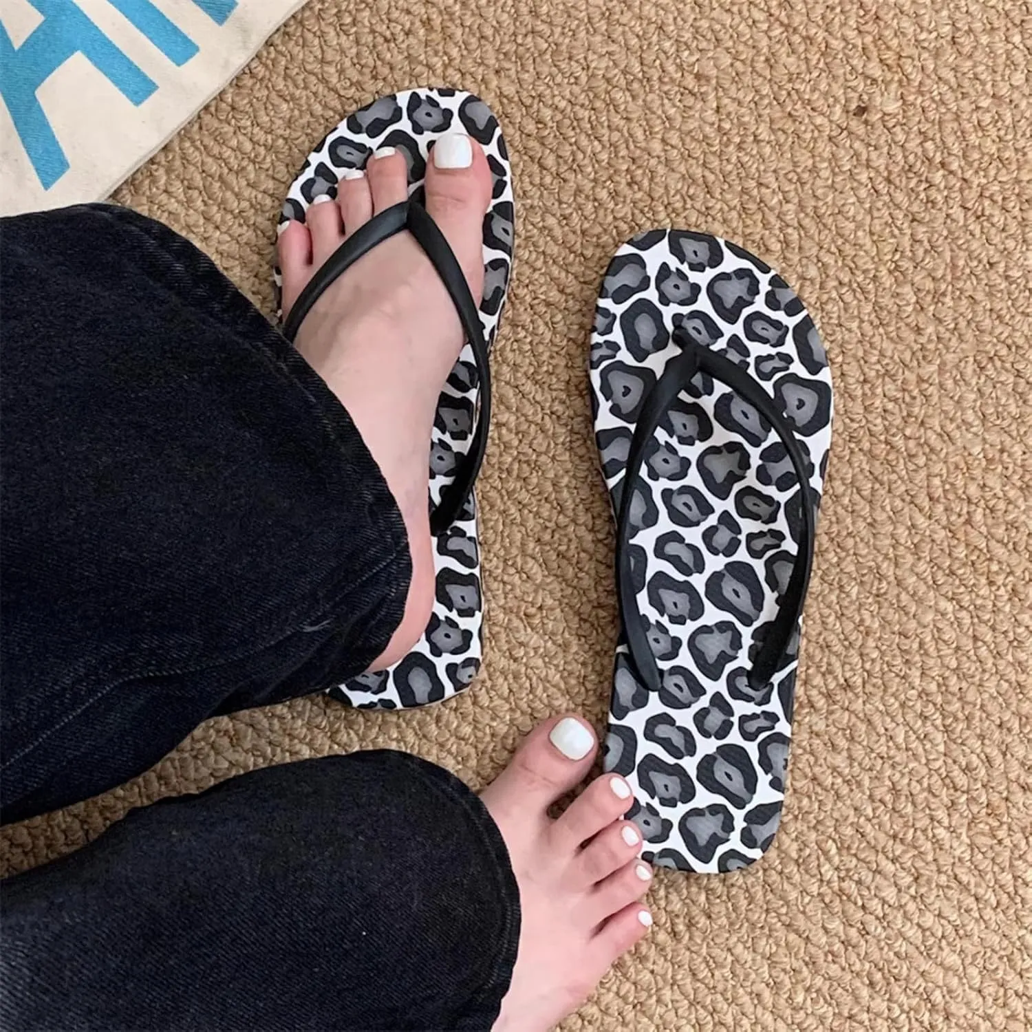 Leopard Print Flip Flops, Summer Beach Fashion Sandals for Women, Stylish Outdoor Thong Sandals
