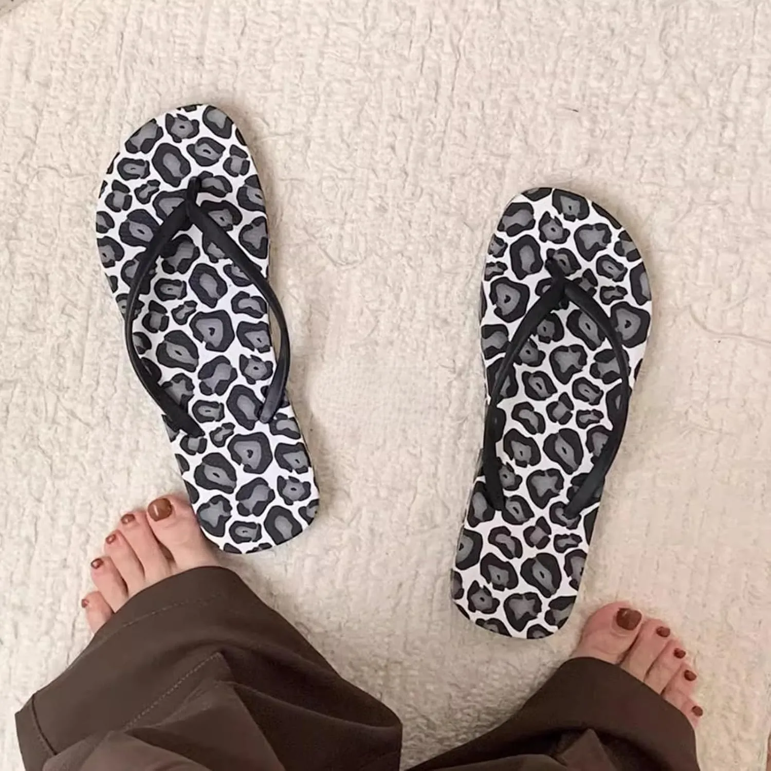 Leopard Print Flip Flops, Summer Beach Fashion Sandals for Women, Stylish Outdoor Thong Sandals