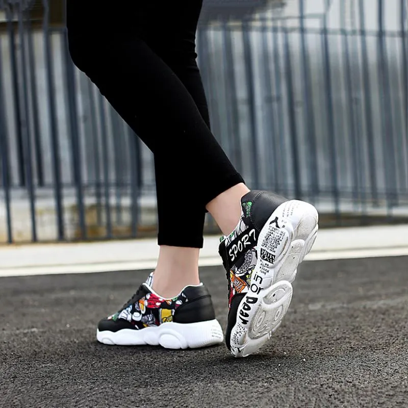 Men's Casual Lace-Up Sneakers