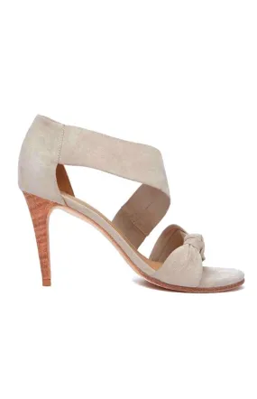 Romie Low Heel in Taupe